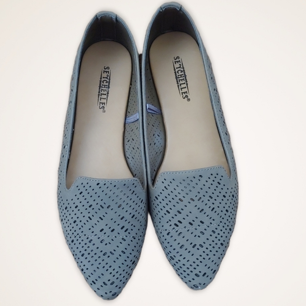 Seychelles Gray Suede Flats